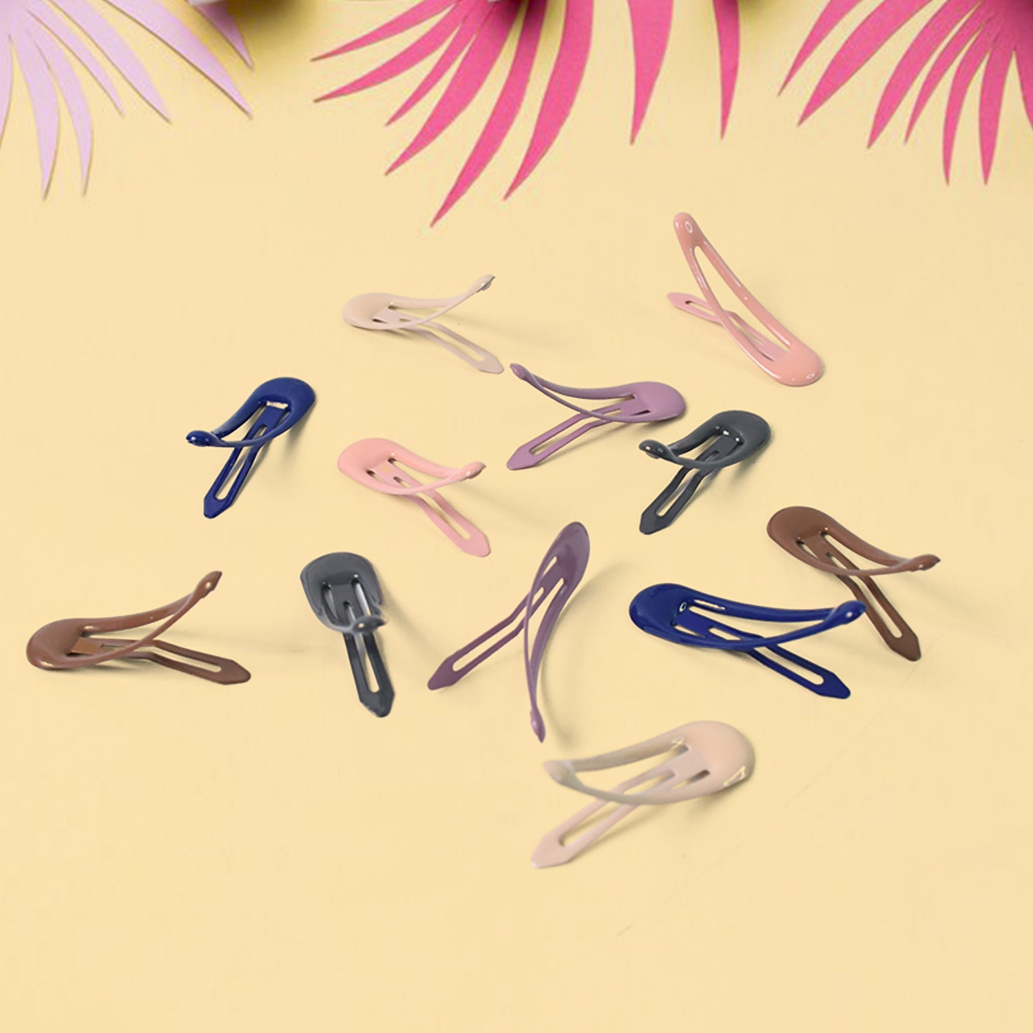 Metal Hair Clips Set (12 Pcs Set) Metal Hair Clips Set (12 Pcs Set)
